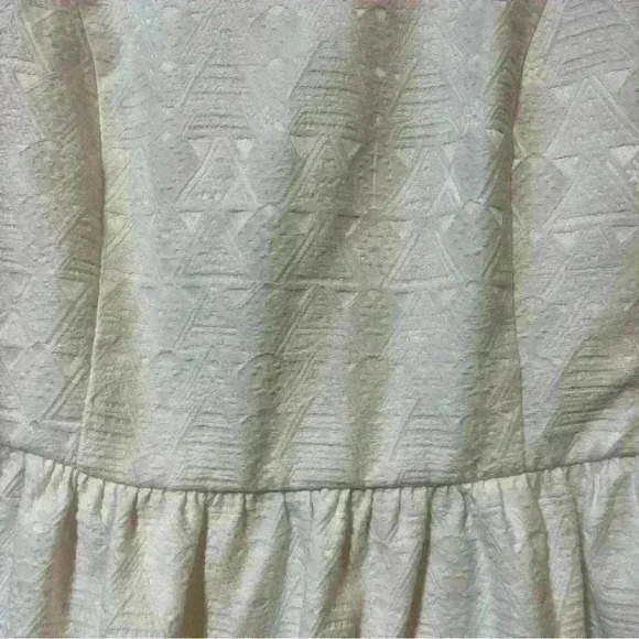 KENSIE TEXTURED FIT AND FLARE DRESS WHITE SMALL BEACH BOHO SUMMER VACATION - Picture 2 of 12